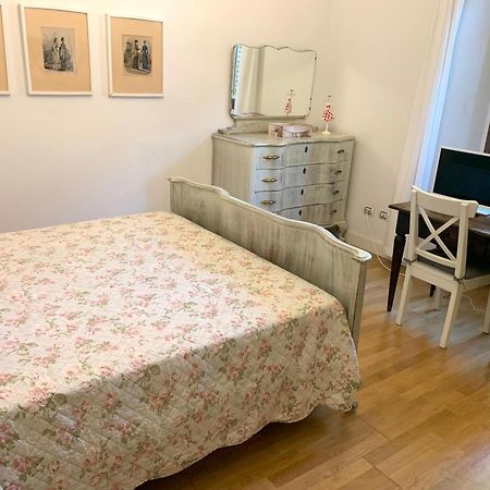 Appartamento Simona Кастільоне-дей-Пеполі Екстер'єр фото